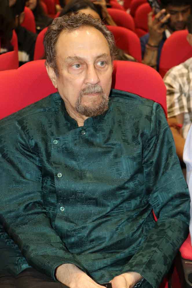 Inauguration moment 9 – Global Literary Festival Noida 2025